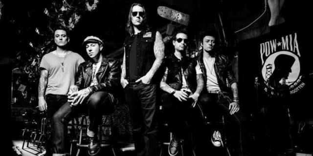 1268796_10151584673525583_484118129_o