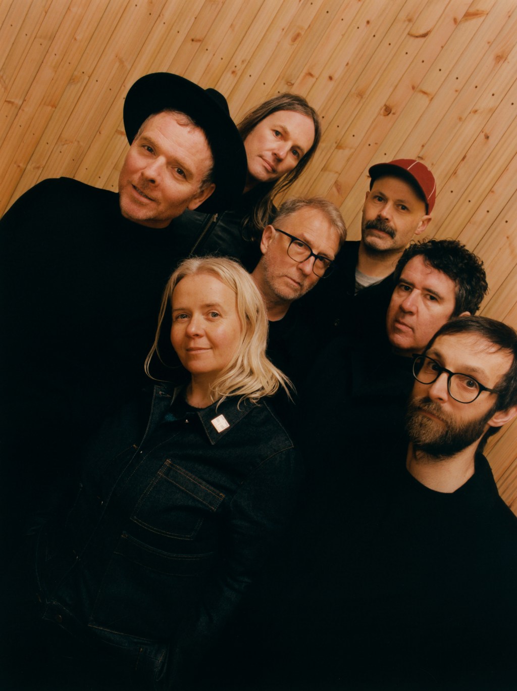 Por motivo de saúde, Belle & Sebastian cancelam turnê&nbsp;sul-americana