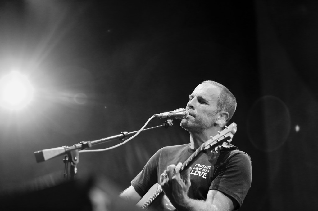 Jack Johnson anuncia shows no Brasil em janeiro de&nbsp;2023