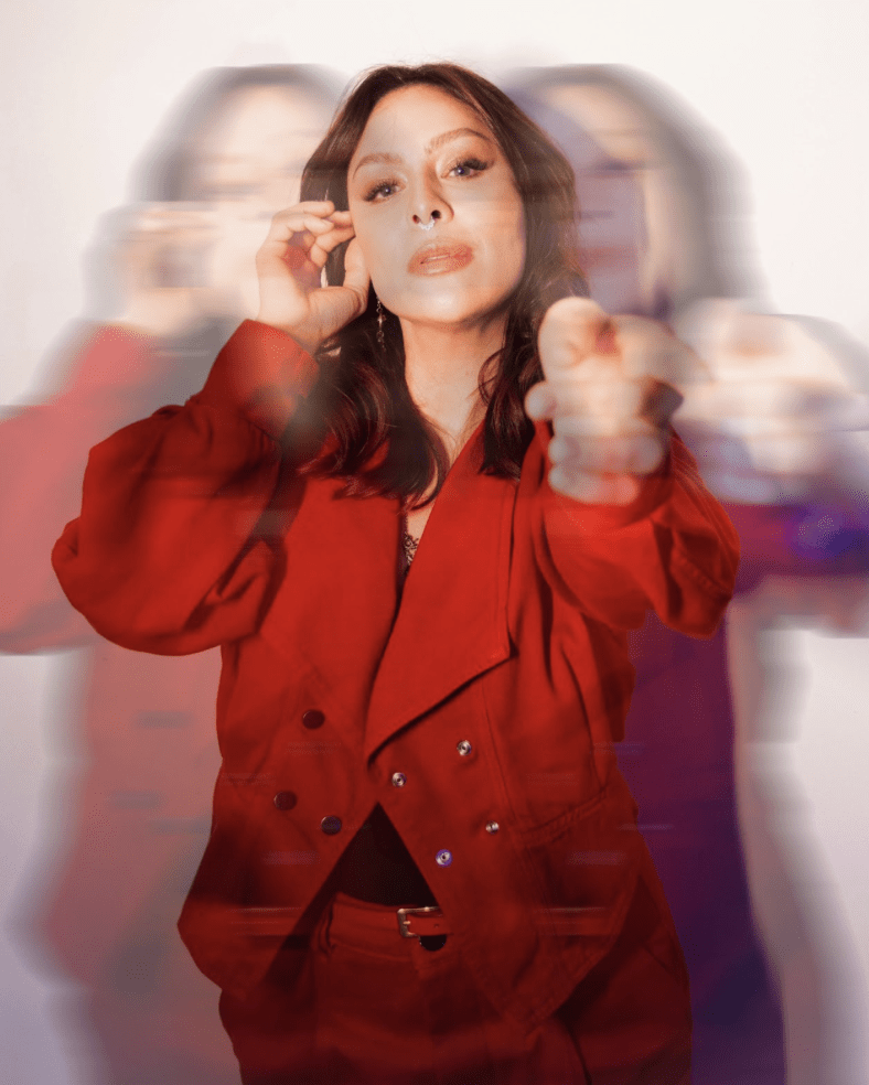 Pitty é convidada especial no show de Alanis Morissette em São&nbsp;Paulo