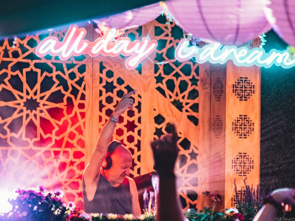 5 motivos para não perder “All Day I Dream”, festa que acontece neste sábado&nbsp;(30)