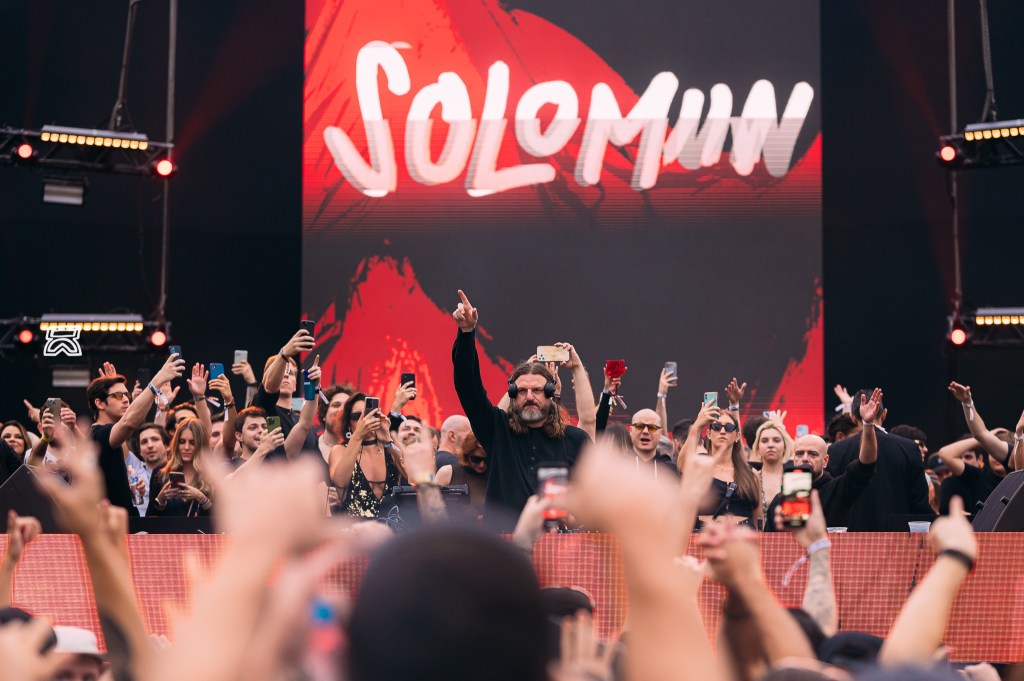 BREAKING NEWS | Faltam 30 dias para a volta de Solomun a São&nbsp;Paulo