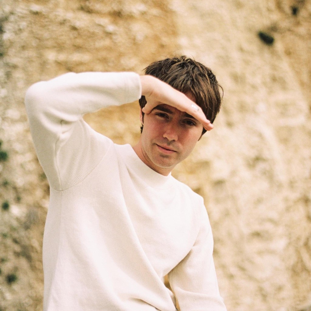 Matt Maltese vem ao Brasil pela primeira vez em 2024 e se apresentará em São Paulo no dia 12 de abril, sexta-feira, no&nbsp;Fabrique!