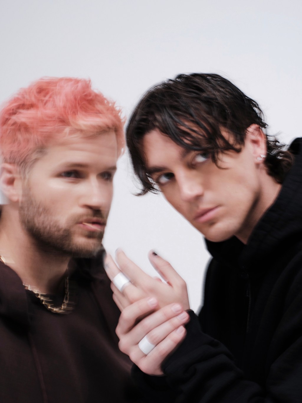 Duo americano de pop indie LANY inclui o Brasil em sua nova turnê&nbsp;mundial