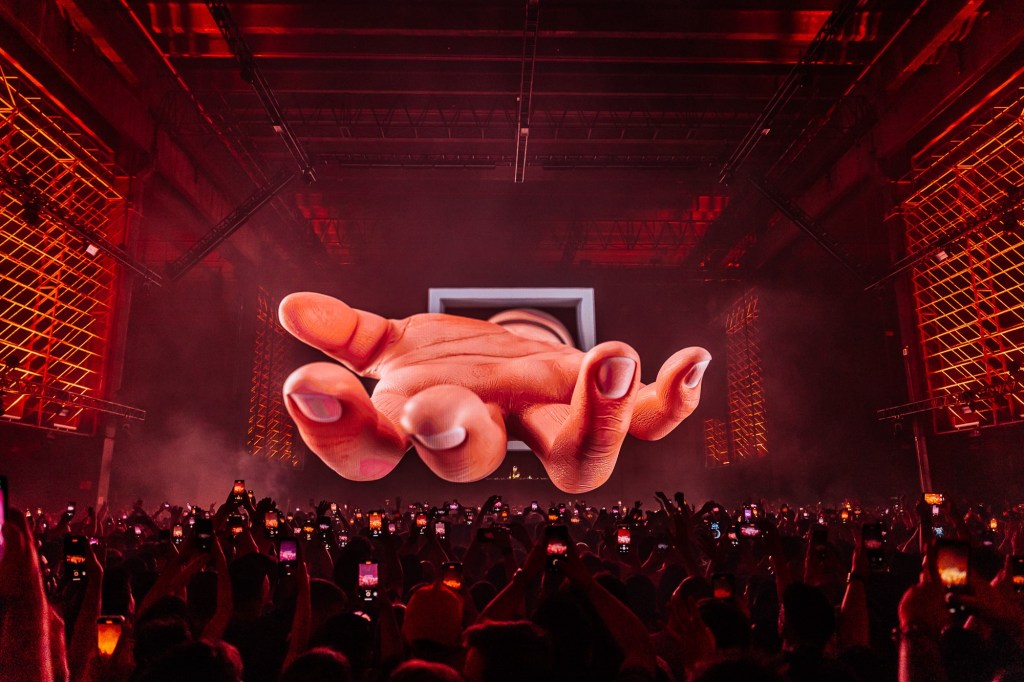 DJ sueco Eric Prydz traz para o Brasil o impressionante espetáculo&nbsp;HOLO