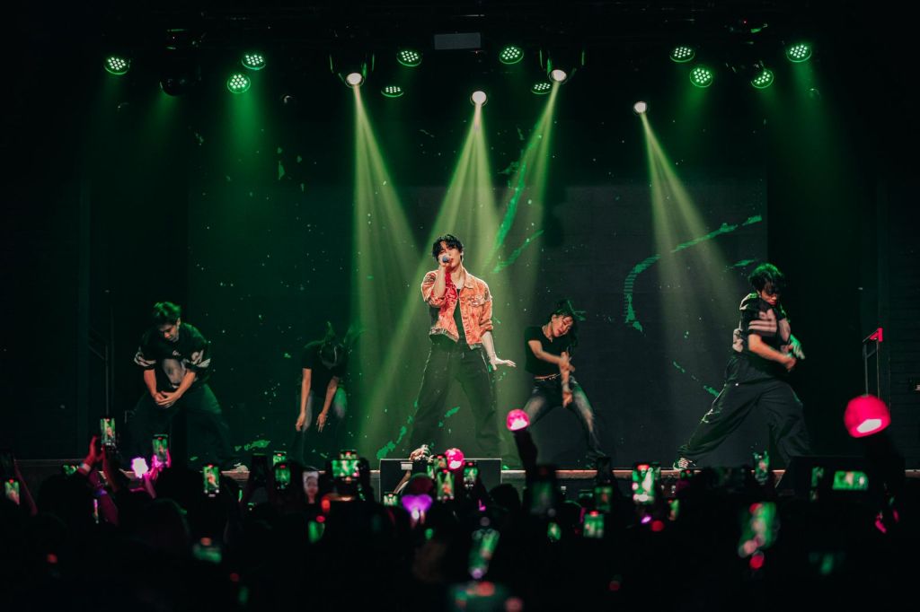 Com carisma e energia, Rocky celebra sua volta ao&nbsp;Brasil