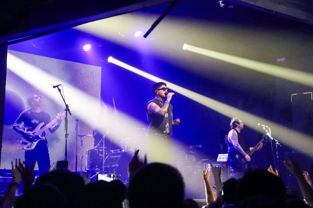 Dayseeker emociona fãs em noite intensa no Carioca&nbsp;Club