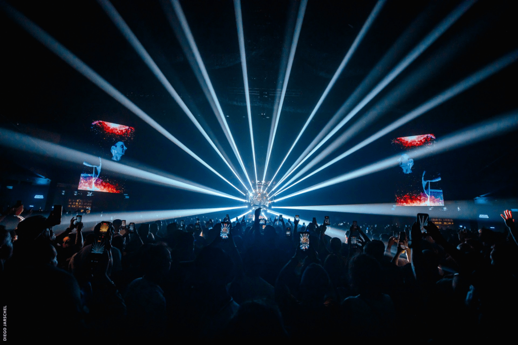 NOX Festival estreia na Arena Opus com experiência imersiva e show exclusivo de Armin van&nbsp;Buuren