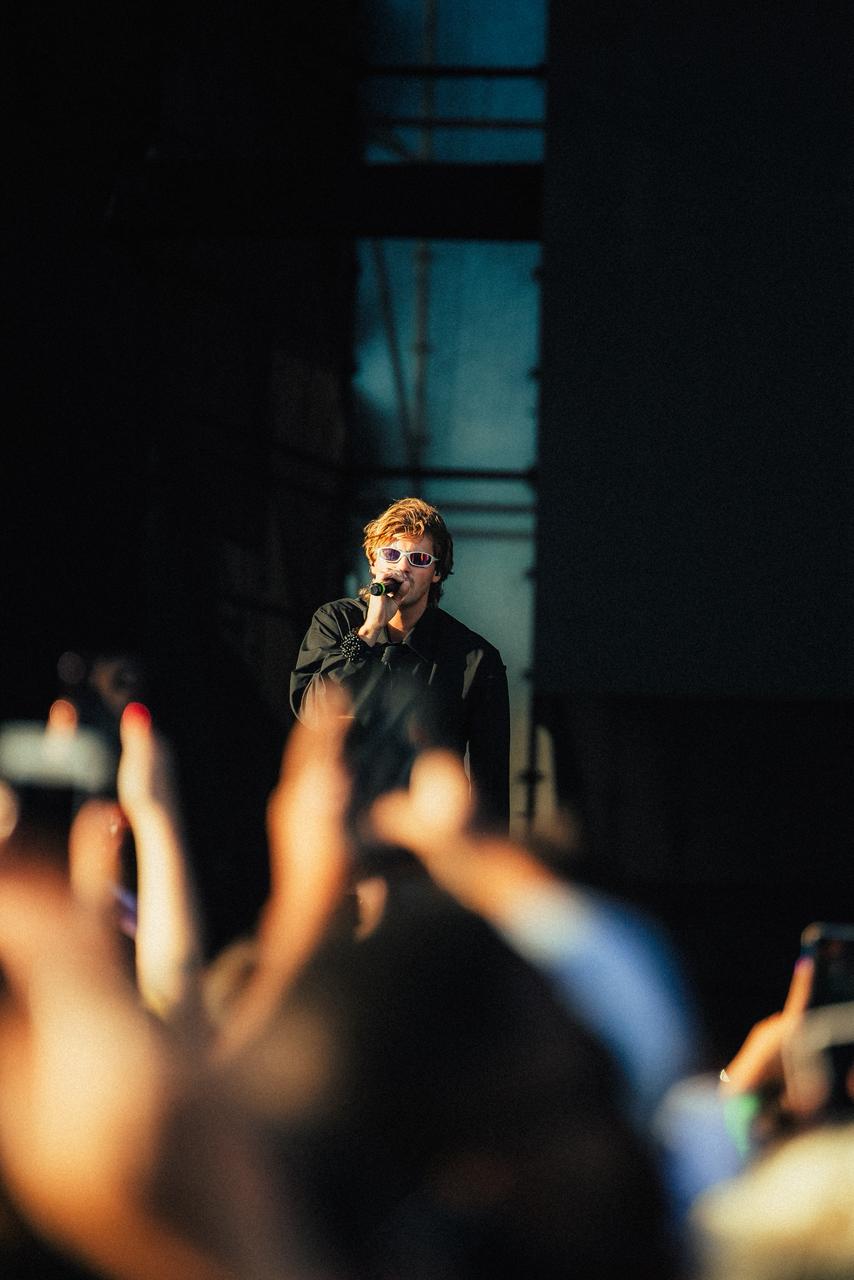 Um início à altura: Lollapalooza 2026 abre sua edição com força e equilíbrio